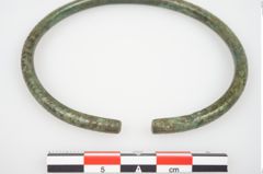 Foto von Bronzearmreif (NHMW-PRAE-026312)